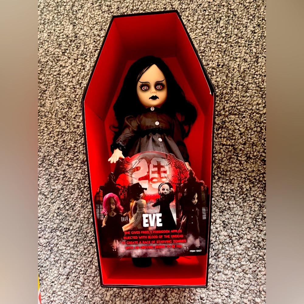 Living Dead Doll collectors